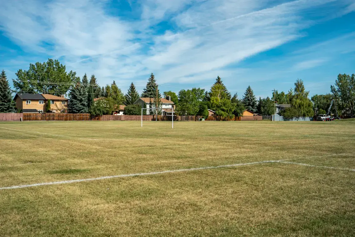 Deer Run community in Calgary